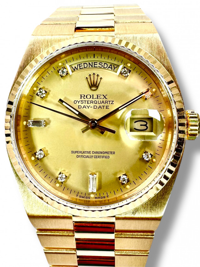 Rolex Day-Date Oysterquartz 19018 18kt  Gold