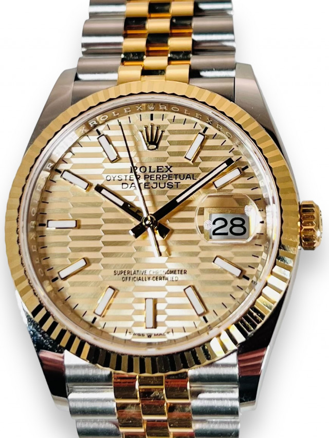 Rolex Datejust 126233  Fluted Motif Dial