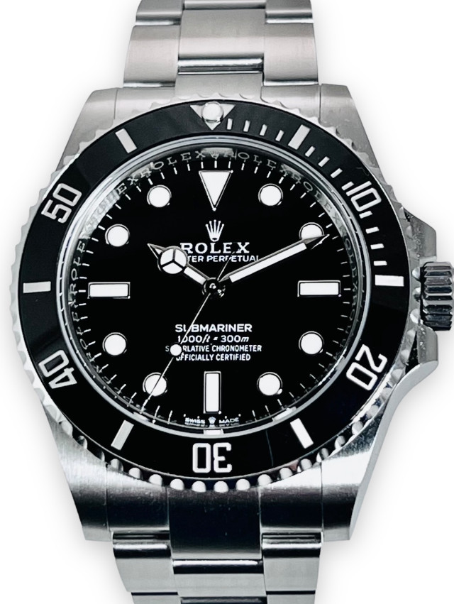 Rolex  Submariner 124060  Mint 2024