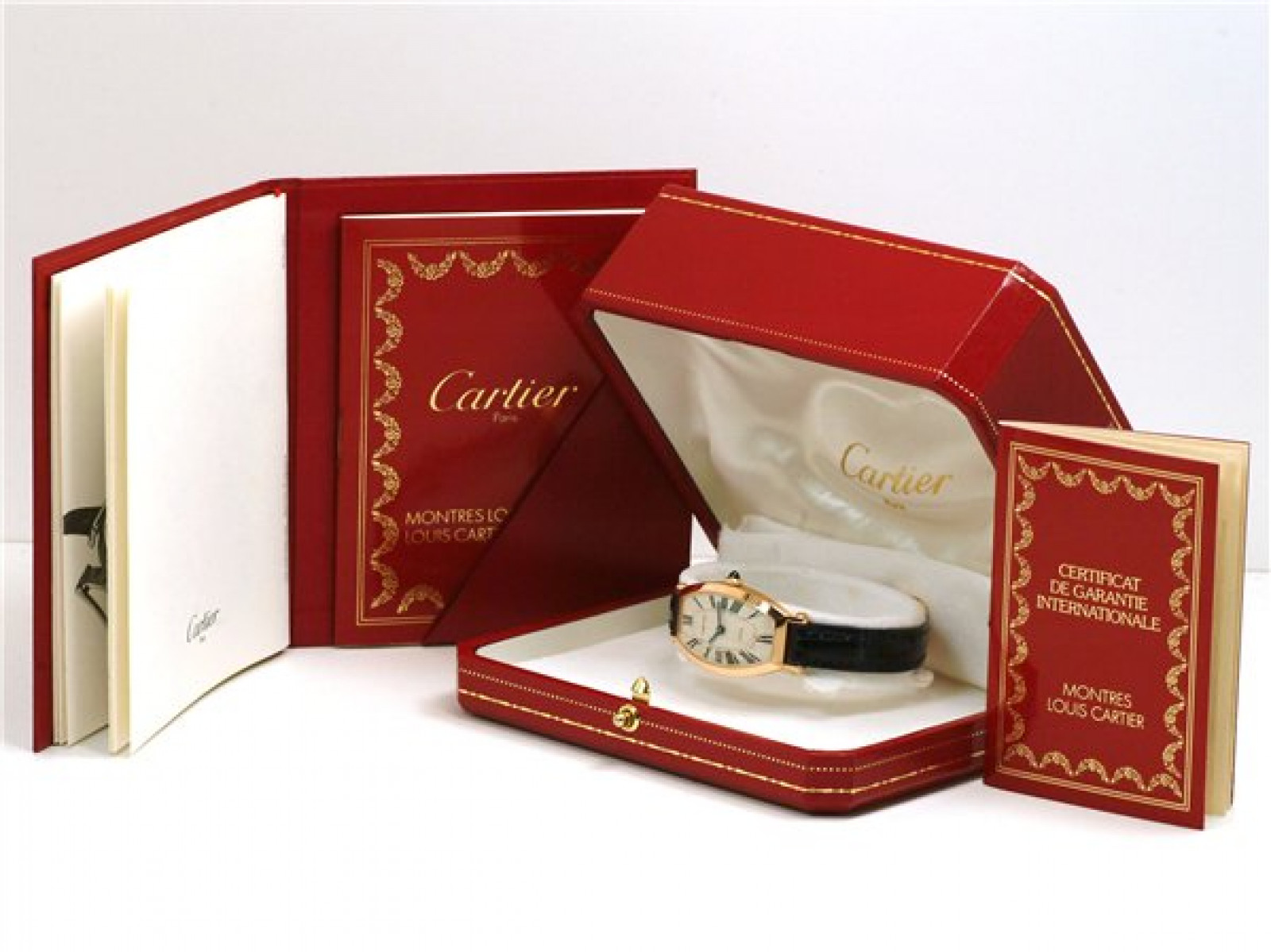 Sell Cartier Tonneau A112771