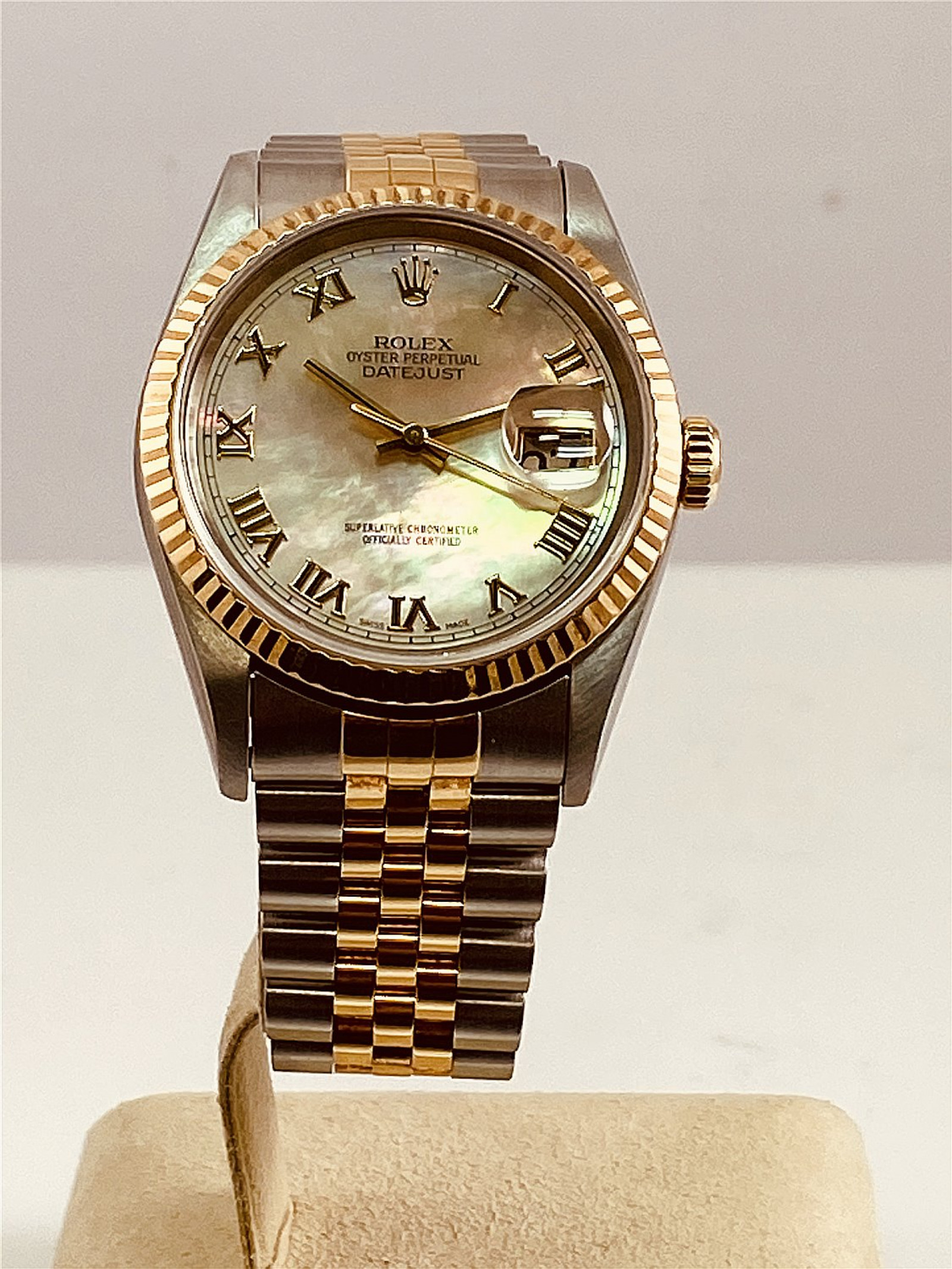 Rolex Datejust Ref. 16233 with Mother Of Pearl Dial