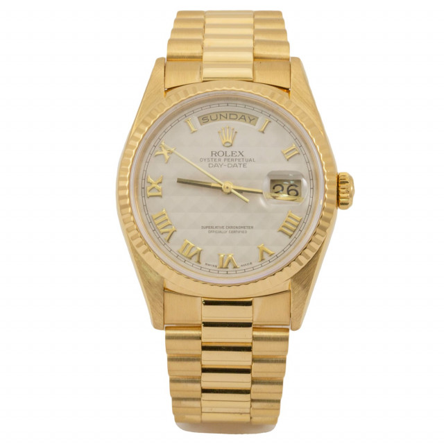 36 mm Rolex Day-Date 18238 Gold on President with Ivory Dial