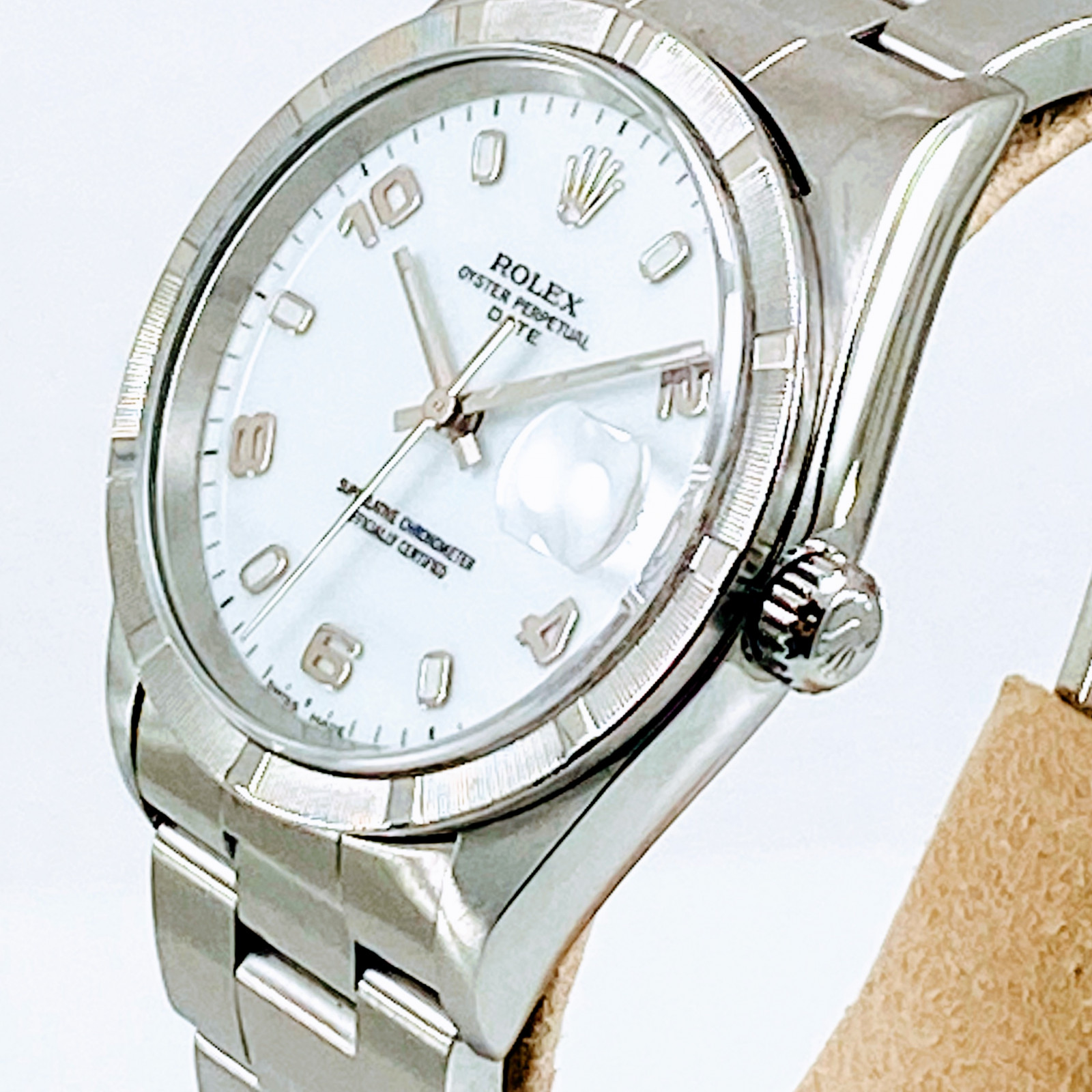 Pre-Owned Rolex Date 15210 Stainless Steel 34 mm Luminous Dots & Arabic