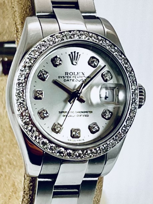 Rolex 179160 Steel on Oyster, Smooth Bezel White with Silver Roman