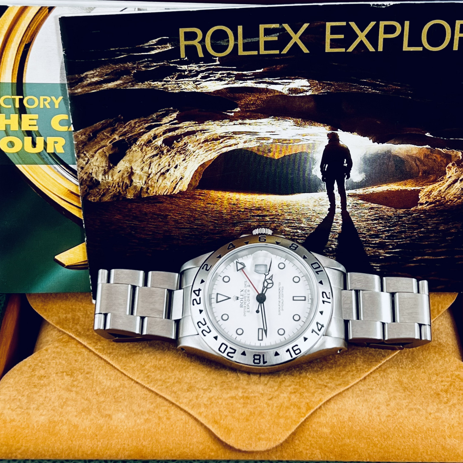 Rolex Explorer II 16570 Polar Single Swiss Dial