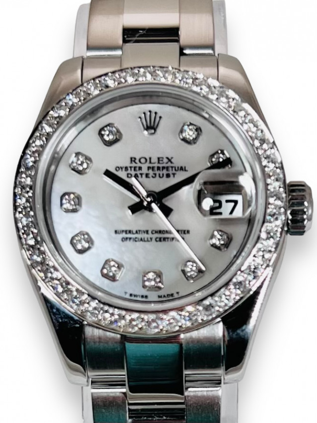 Rolex 179160 Steel on Oyster, Smooth Bezel White with Silver Roman